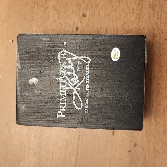 Distressed sign on wood, "I love us" - Picture 5 of 5